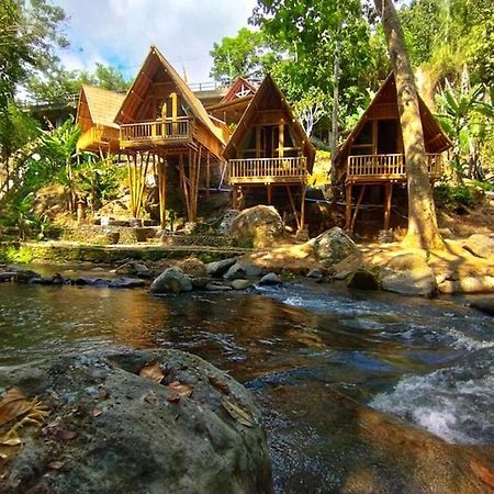 Aksha Riverside Ubud Tampaksiring Exterior foto