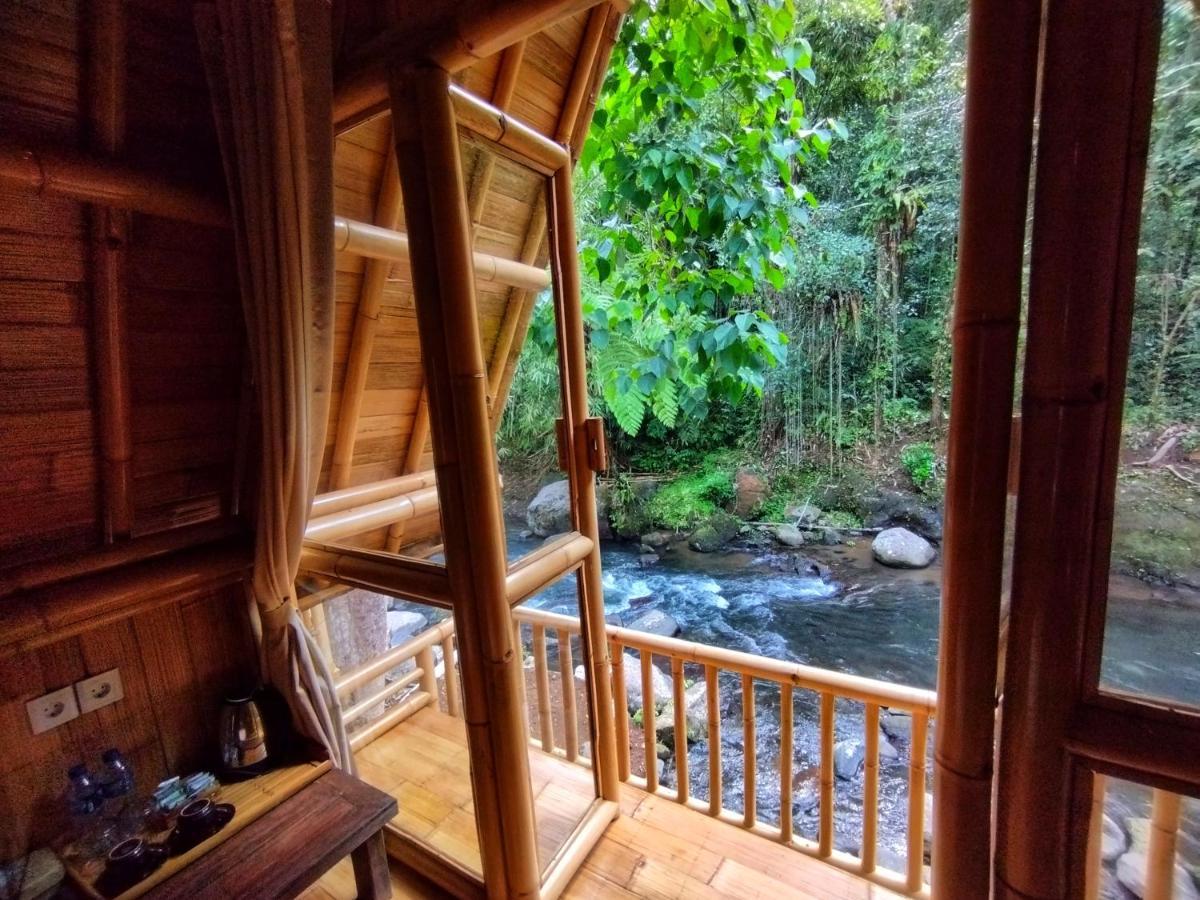 Aksha Riverside Ubud Tampaksiring Exterior foto