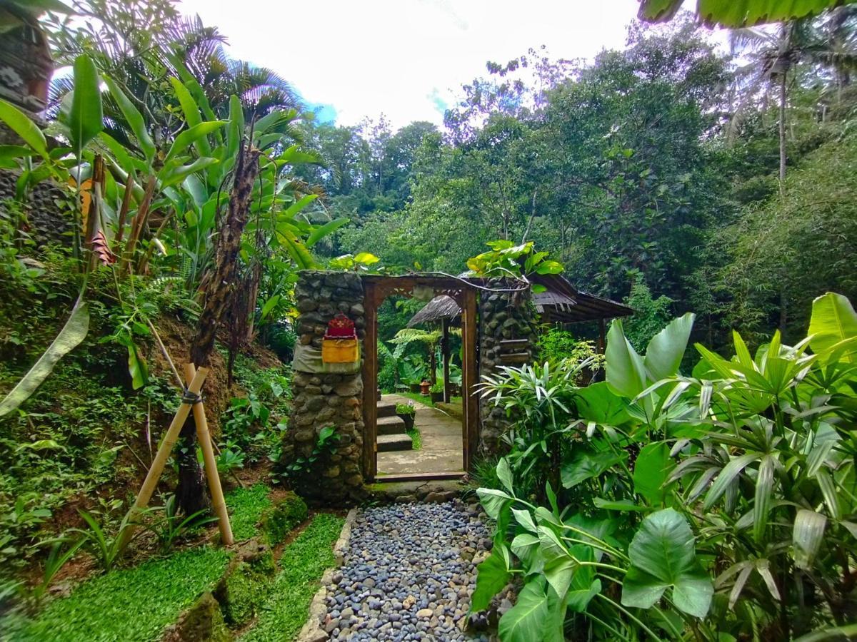 Aksha Riverside Ubud Tampaksiring Exterior foto
